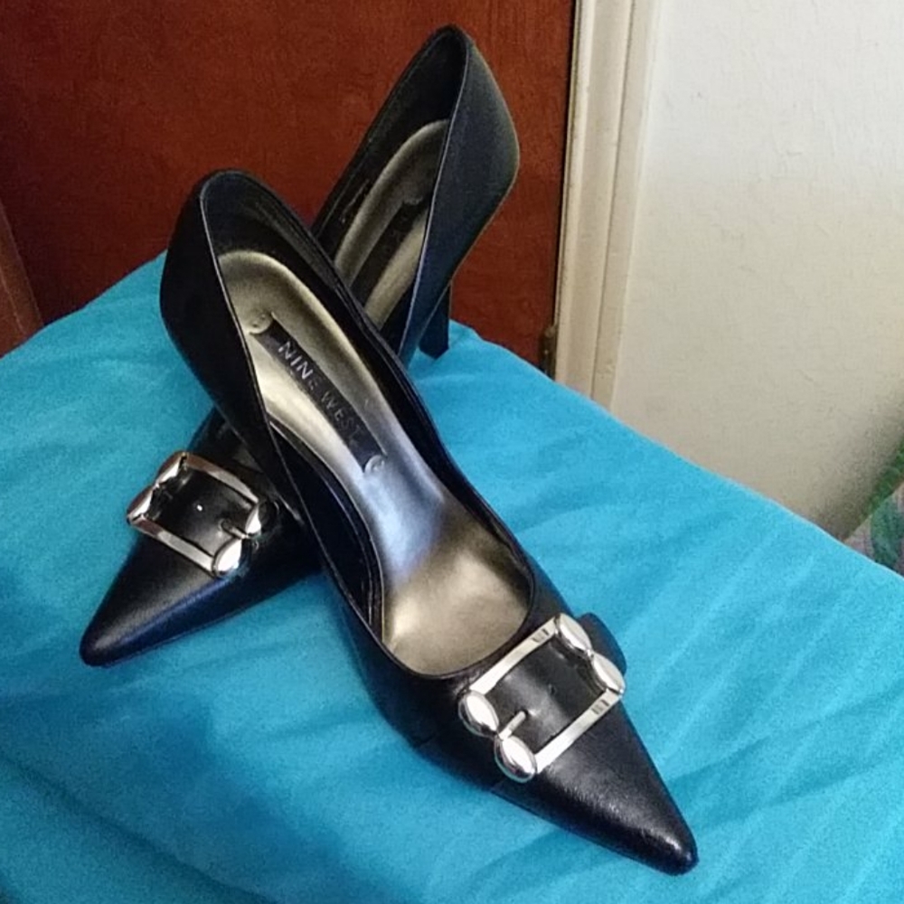 Nine West Pointes Toe Heels